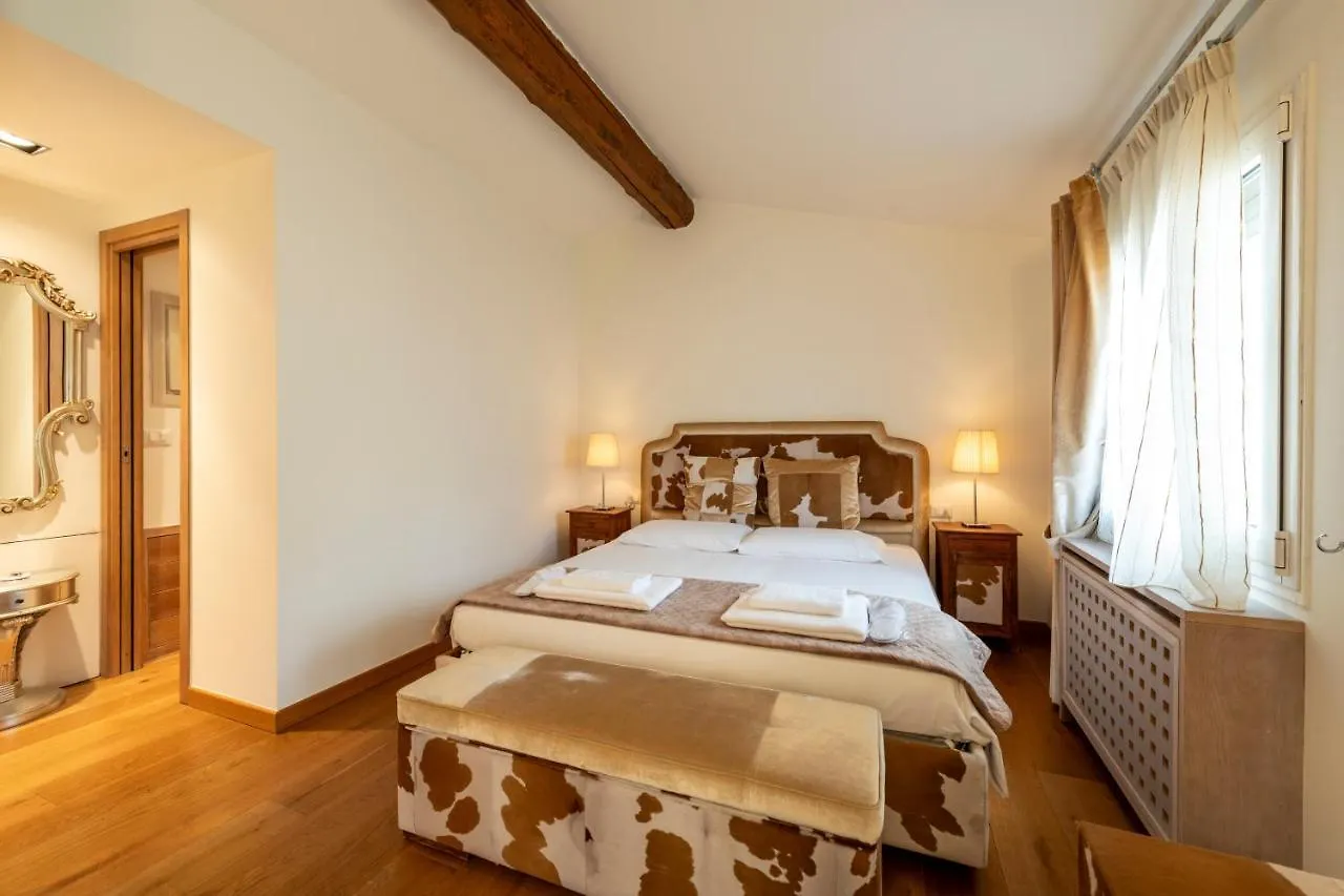 Apartment Milan Royal Suites - Castello