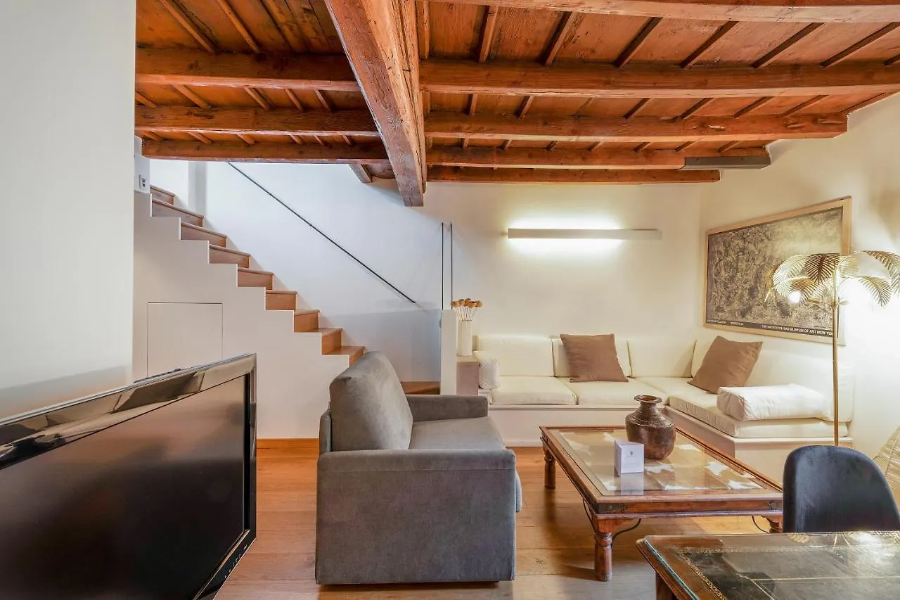 Apartment Milan Royal Suites - Castello Italy